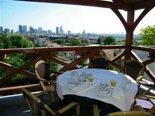 Les Jardins De Camille 3*